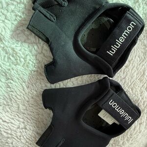 lululemon Black Fingerless Workout Gloves with Grip